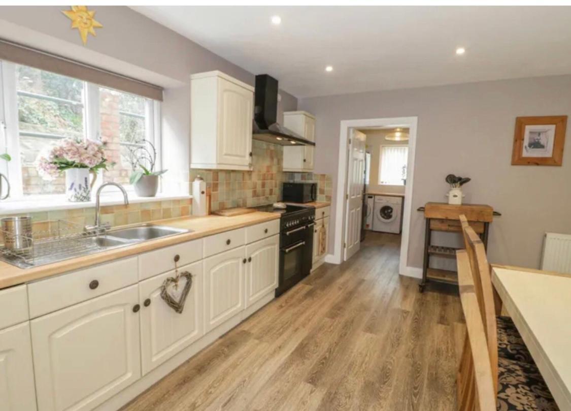Ffynonn Wen Villa Rhôs-on-Sea Екстериор снимка
